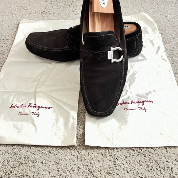 $995 Authentic SALVATORE FERRAGAMO Made in ITALY Brown Suede Loafers Sz.9.5 EE main image 4